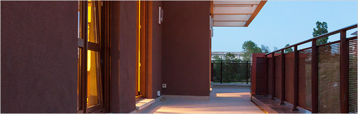 ルーフバルコニー付き物件特集